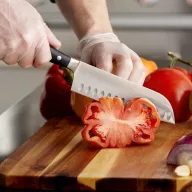 Classic IKON Santoku kés, hullámél - 17 cm