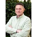 Vomberg Frigyes - SZAKÁCSKABÁTBA ZÁRVA - SÉFREGÉNY 25 RECEPTTEL